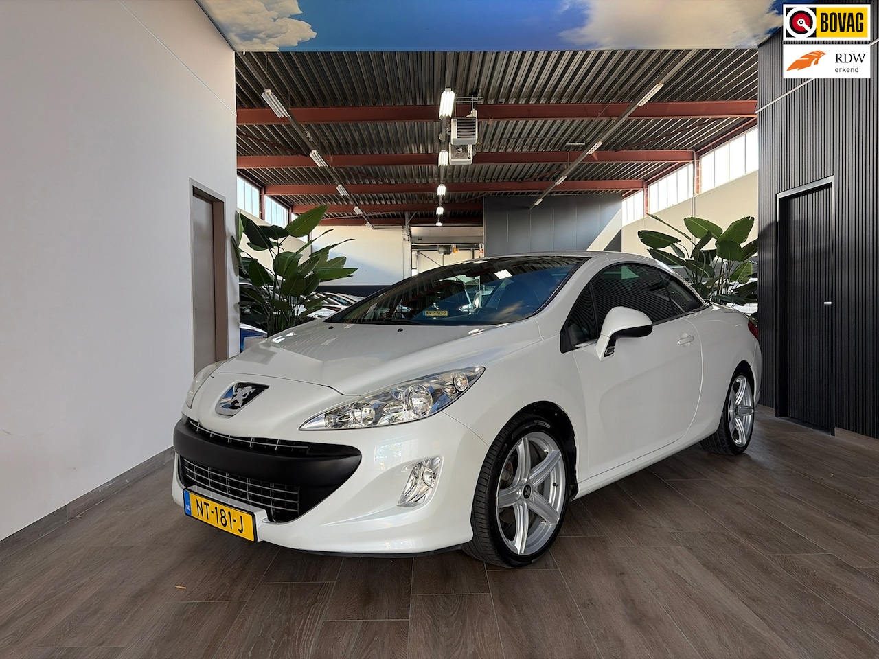 Peugeot 308 CC - 1.6 VTi Sport 1.6 VTi Sport, zeer nette staat en mooie KM-stand. - AutoWereld.nl