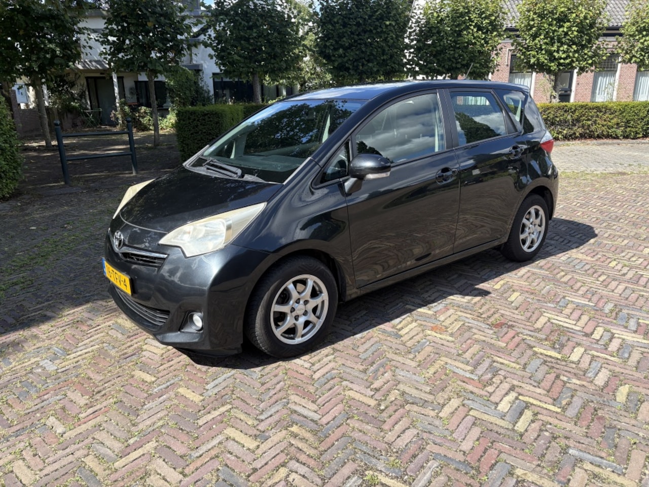 Toyota Verso S - 1.3 VVT-i Aspiration 2012 - AutoWereld.nl