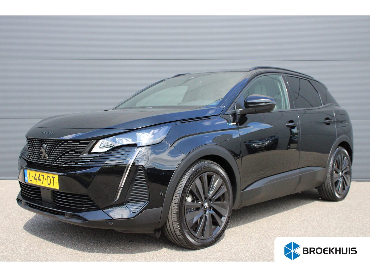 Peugeot 3008 - 1.6 HYbrid 225 GT | Black Pack | Alcantara | Camera | Navigatie | Focal | - AutoWereld.nl
