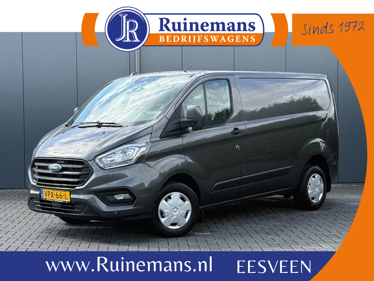 Ford Transit Custom - 2.0 TDCI / L1H1 / 1e EIG. / AIRCO / CRUISE / NAVI / LED / 2.5 TONS TREKHAAK / 3-ZITS / PDC - AutoWereld.nl