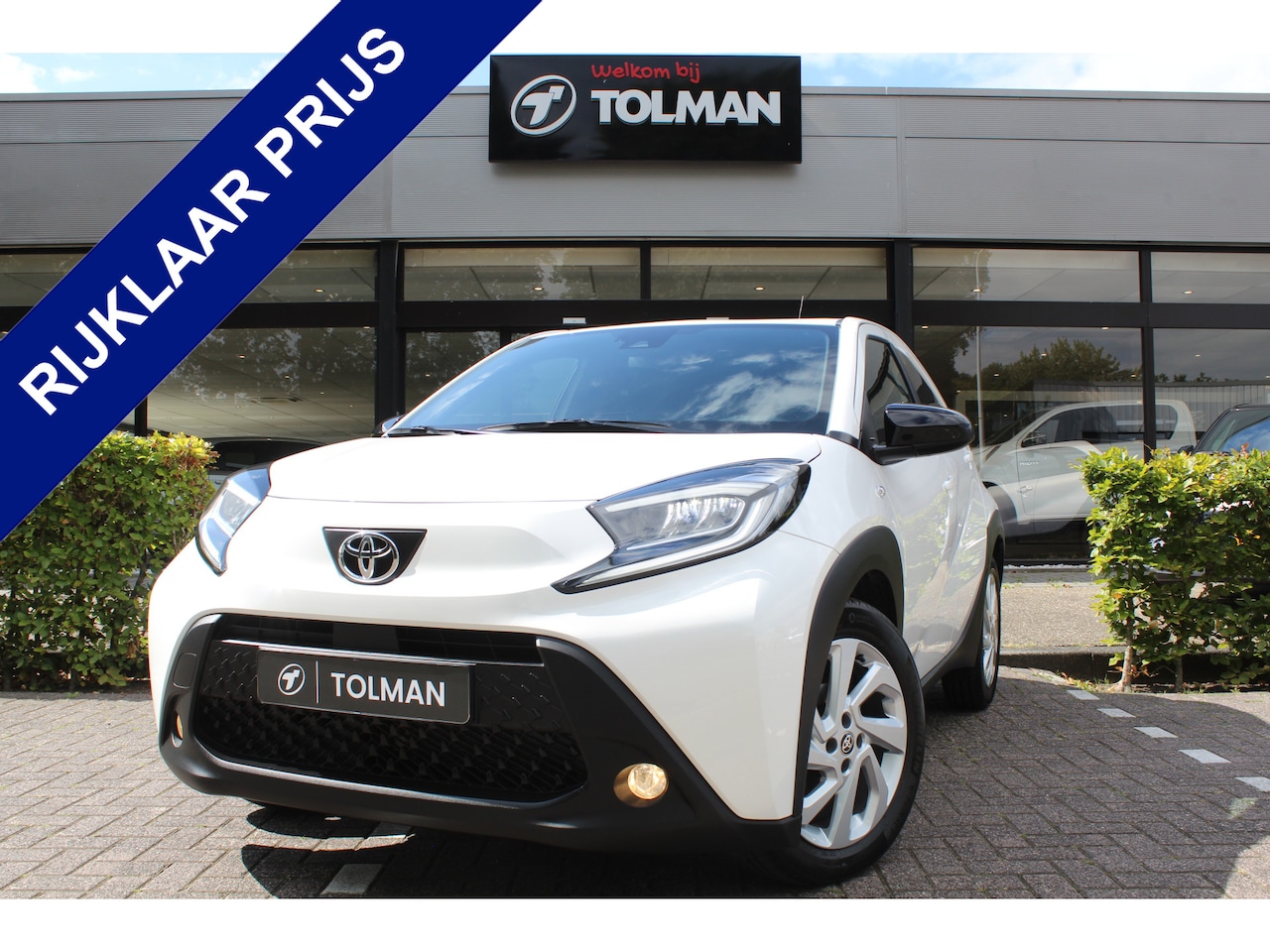 Toyota Aygo X - 1.0 VVT-i MT first | Rijklaar | Apple/Android | Stoel-verw. | Adap. Cruise. | DAB+ | Camer - AutoWereld.nl