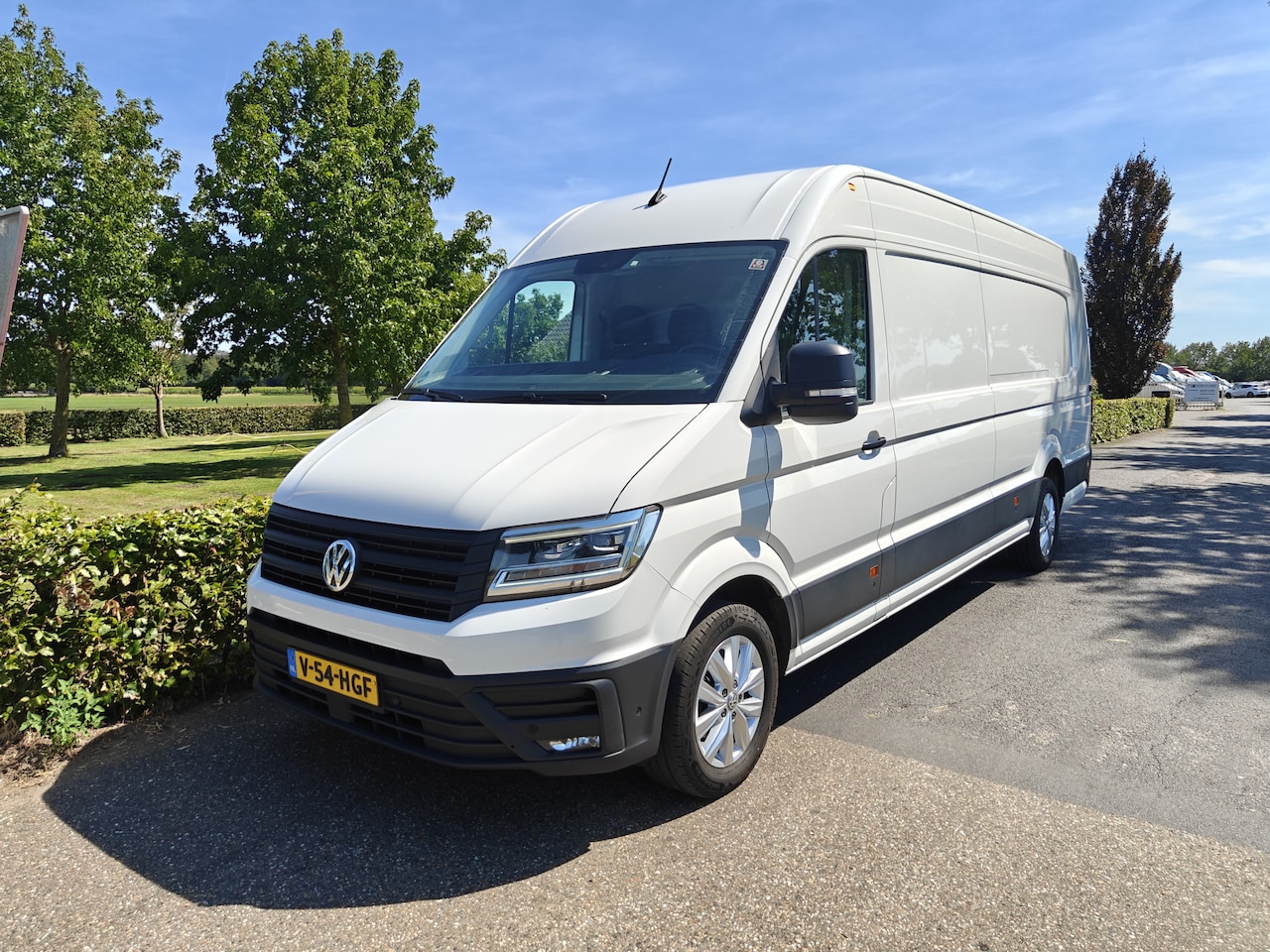 Volkswagen Crafter - 35 2.0 TDI L5H3 Exclusive AIRCO/LED/ACC/NAVI BJ 2024 - AutoWereld.nl