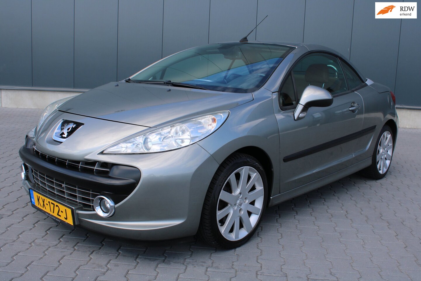 Peugeot 207 CC - 1.6 VTi Roland Garros 1.6 VTi Roland Garros NIEUWE APK - AutoWereld.nl