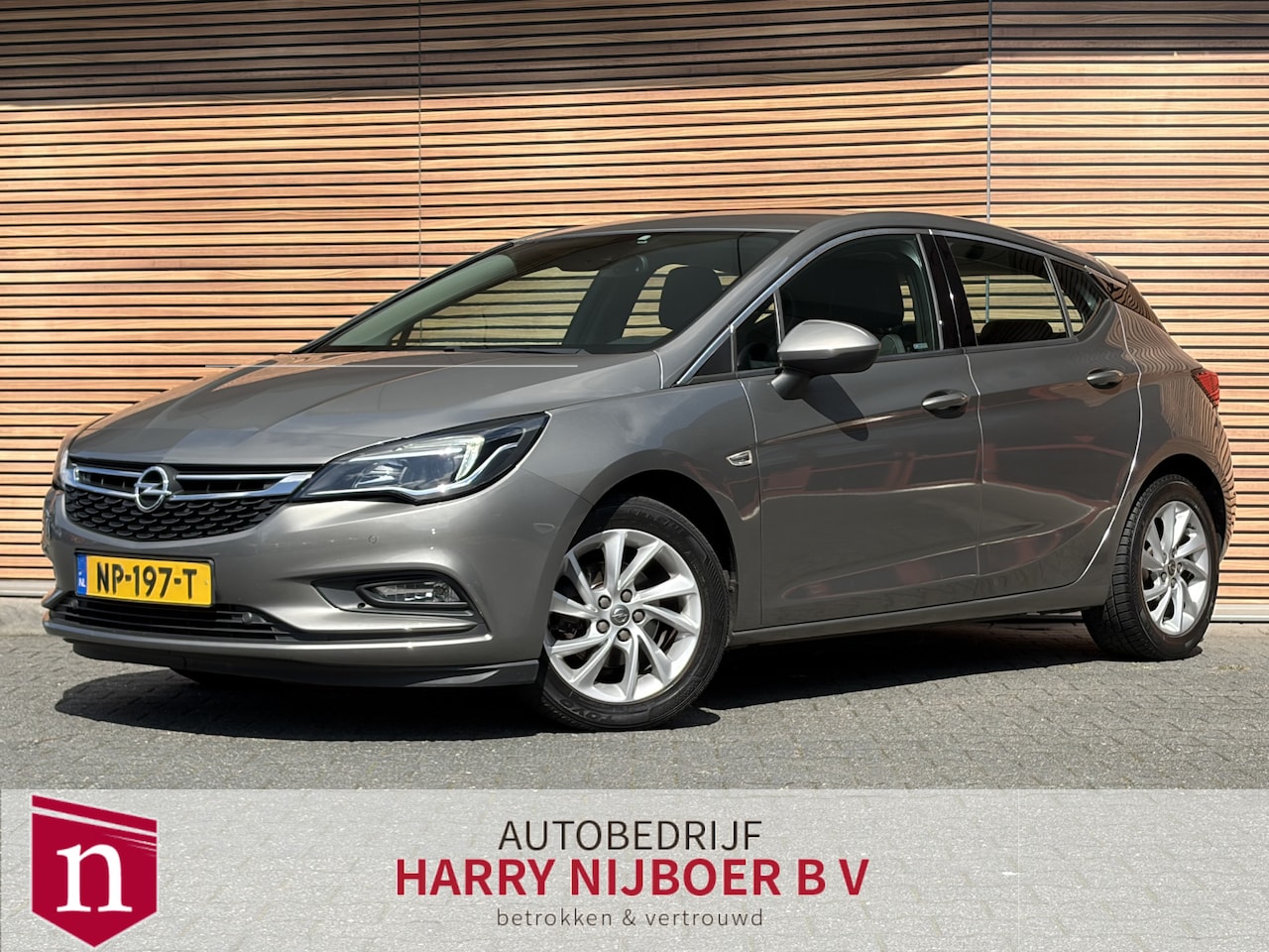 Opel Astra - 1.4 Innovation Cruise / Navi / Trekhaak - AutoWereld.nl