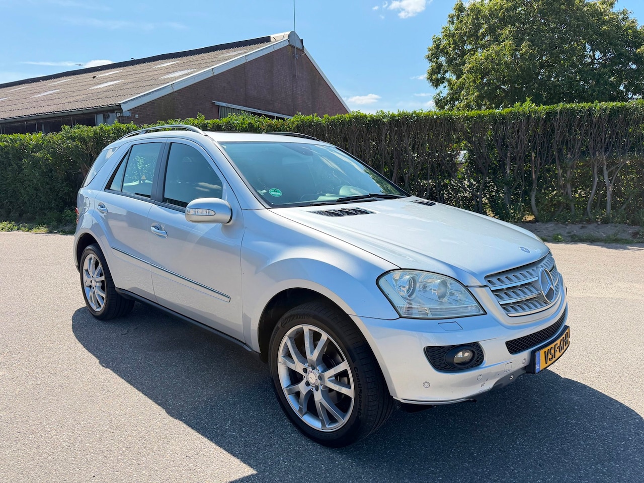 Mercedes-Benz M-klasse - ML 320 CDI AUT 4MATIC LUCHTVERING - AutoWereld.nl