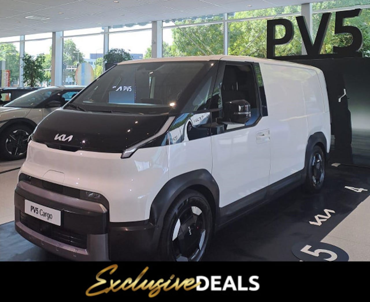 Kia PV5 - L2H1 Elite Executive 71,2 kWh | NU BESTELBAAR | - AutoWereld.nl