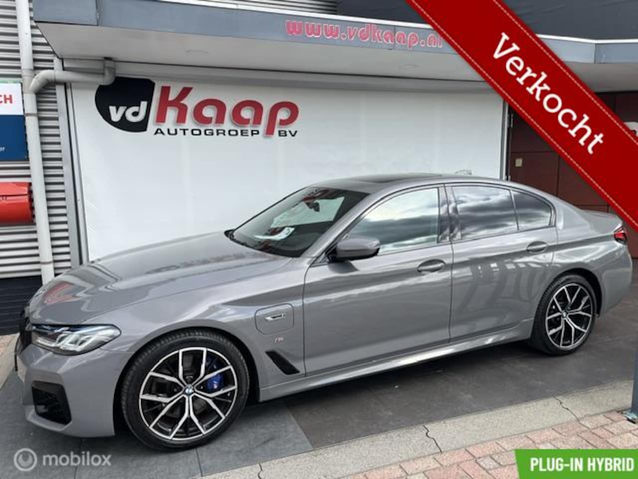 BMW 5-serie - 545e xDrive High Executive Edition M-sport soft-close etc!!!!!! SOH 99% - AutoWereld.nl