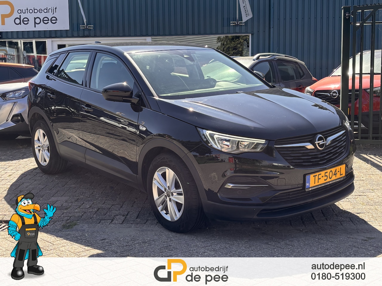 Opel Grandland X - 1.2 Turbo Online Edition GARANTIE/AUTOMAAT/TREKHAAK/CRUISE/CLIMA/CARPLAY/SENS. V+A rijklaa - AutoWereld.nl