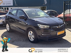 Opel Grandland X - 1.2 Turbo Online Edition GARANTIE/AUTOMAAT/TREKHAAK/CRUISE/CLIMA/CARPLAY/SENS. V+A rijklaa