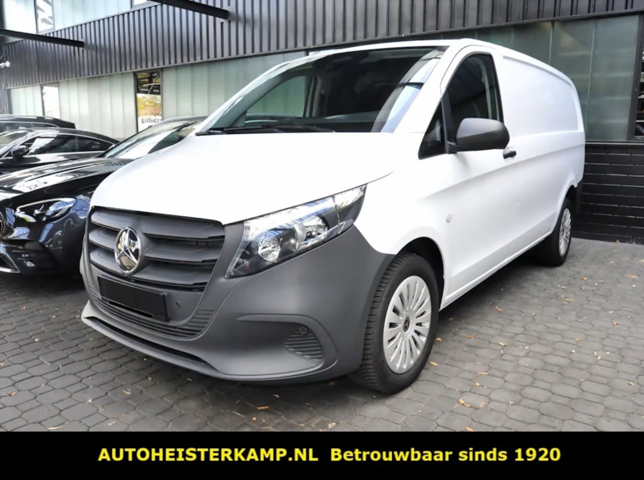 Mercedes-Benz Vito - 116 CDI L2 163 PK Navi Trekhaak Airco Cruise Control Camera - AutoWereld.nl