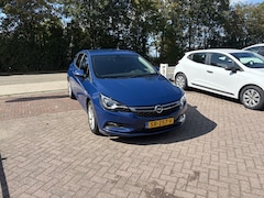 Opel Astra - 1.4 Innovation CLIMA CAMERA NAVI