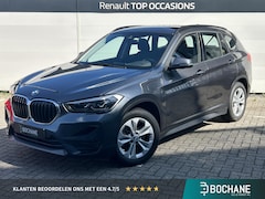 BMW X1 - xDrive25e | Navigatie | Parkeersensoren Voor & Achter | Elektrische Achterklep | Climate C