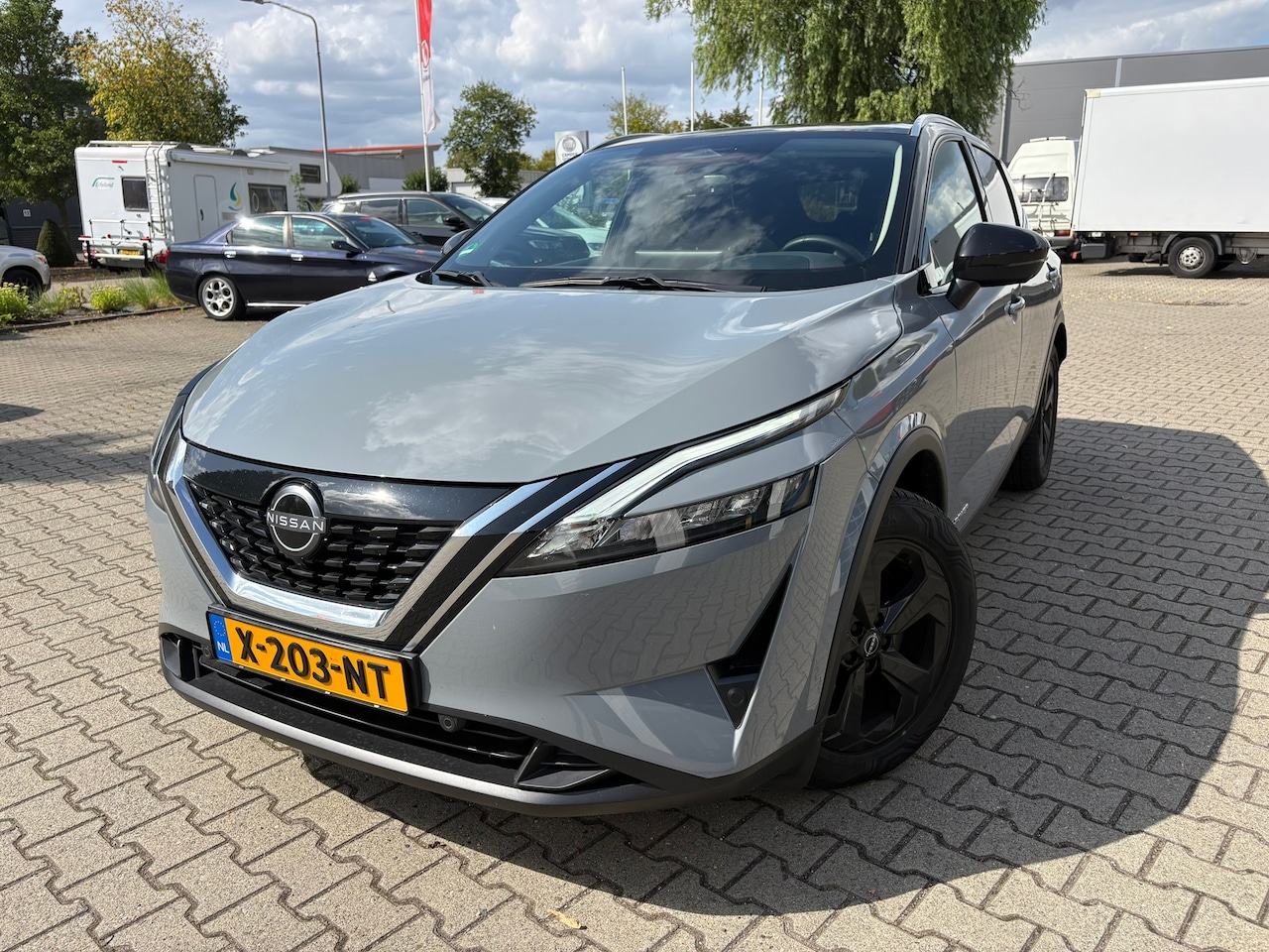 Nissan Qashqai - 1.5 e-Power Black Edition 1.5 e-Power Black Edition (RIJKLAARPRIJS/BOVAG) - AutoWereld.nl