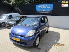 Daihatsu Sirion 2 - 1.3-16V Comfort +Airco +Nieuwe Apk