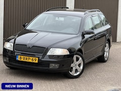 Skoda Octavia Combi - 1.6 FSI Ambiente Goed onderhouden voertuig met een verzorgde uitstraling