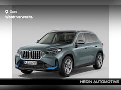 BMW iX1 - xDrive30 67 kWh | Comfort Access | Glazen panoramadak | Extra getint glas in achterportier