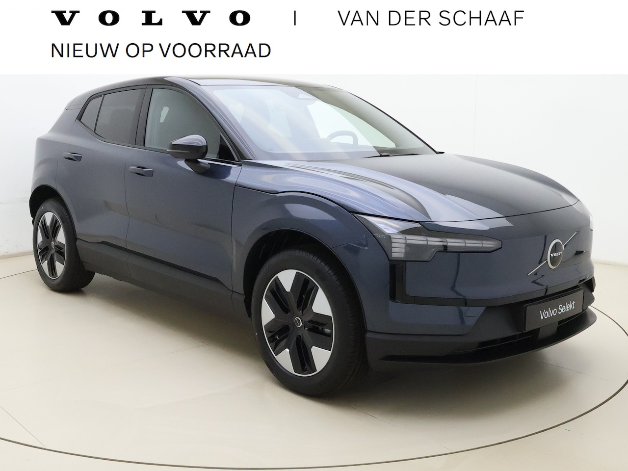 Volvo EX30 - P5 272pk Long Range Plus Europa / NIEUW / DIRECT LEVERBAAR / BLACK INTERIEUR / GETINT GLAS - AutoWereld.nl