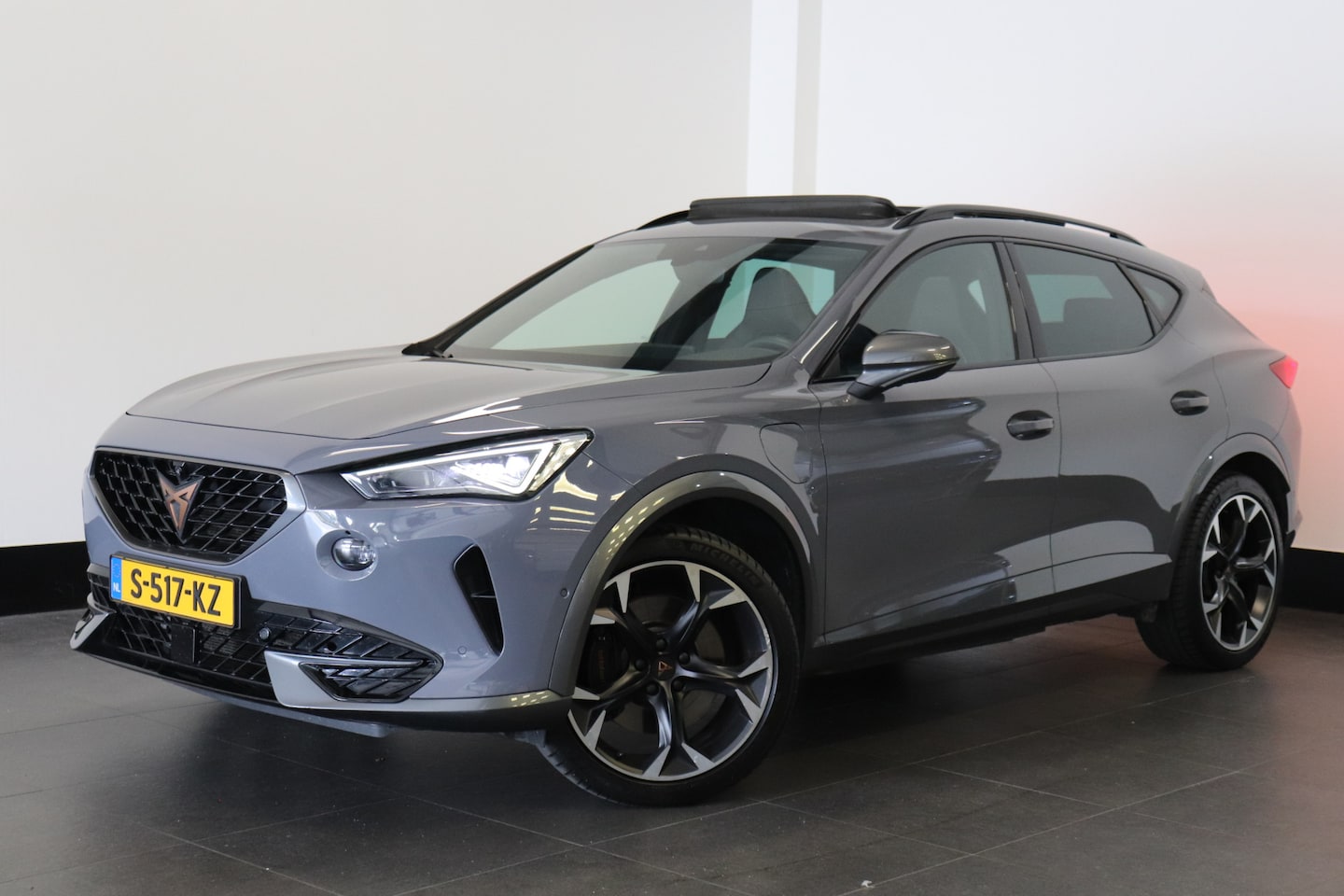 CUPRA Formentor - 1.4 e-Hybrid 245PK VZ Black Edition | Pano | 360 Camera | Kuipstoel Leder | ACC | Memory | - AutoWereld.nl