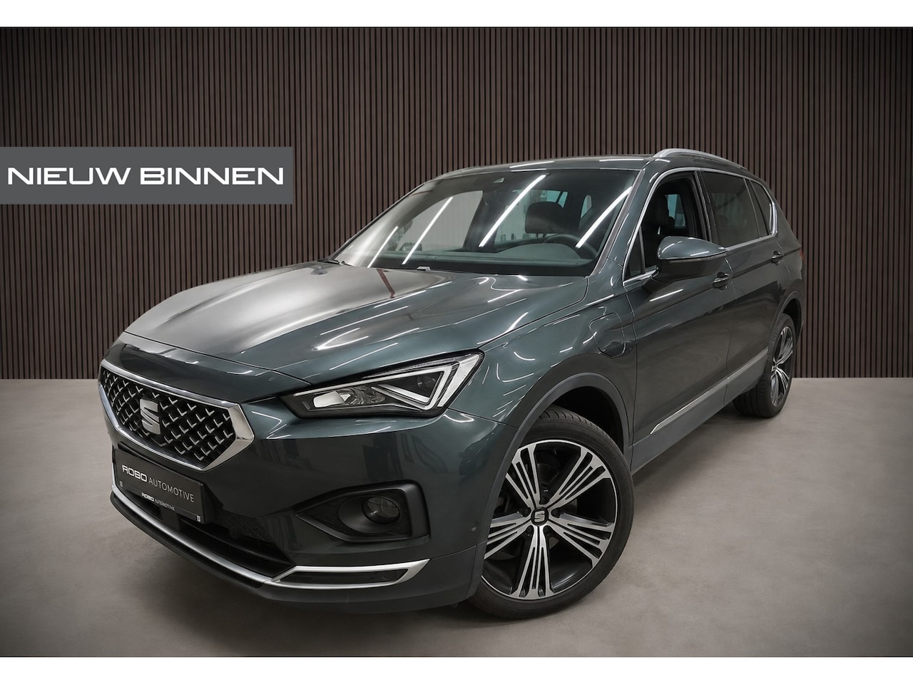 SEAT Tarraco - 1.4 TSI e-Hybrid PHEV Xcellence | Panoramadak | Stuurverwarming | Stoelverwarming | Memory - AutoWereld.nl