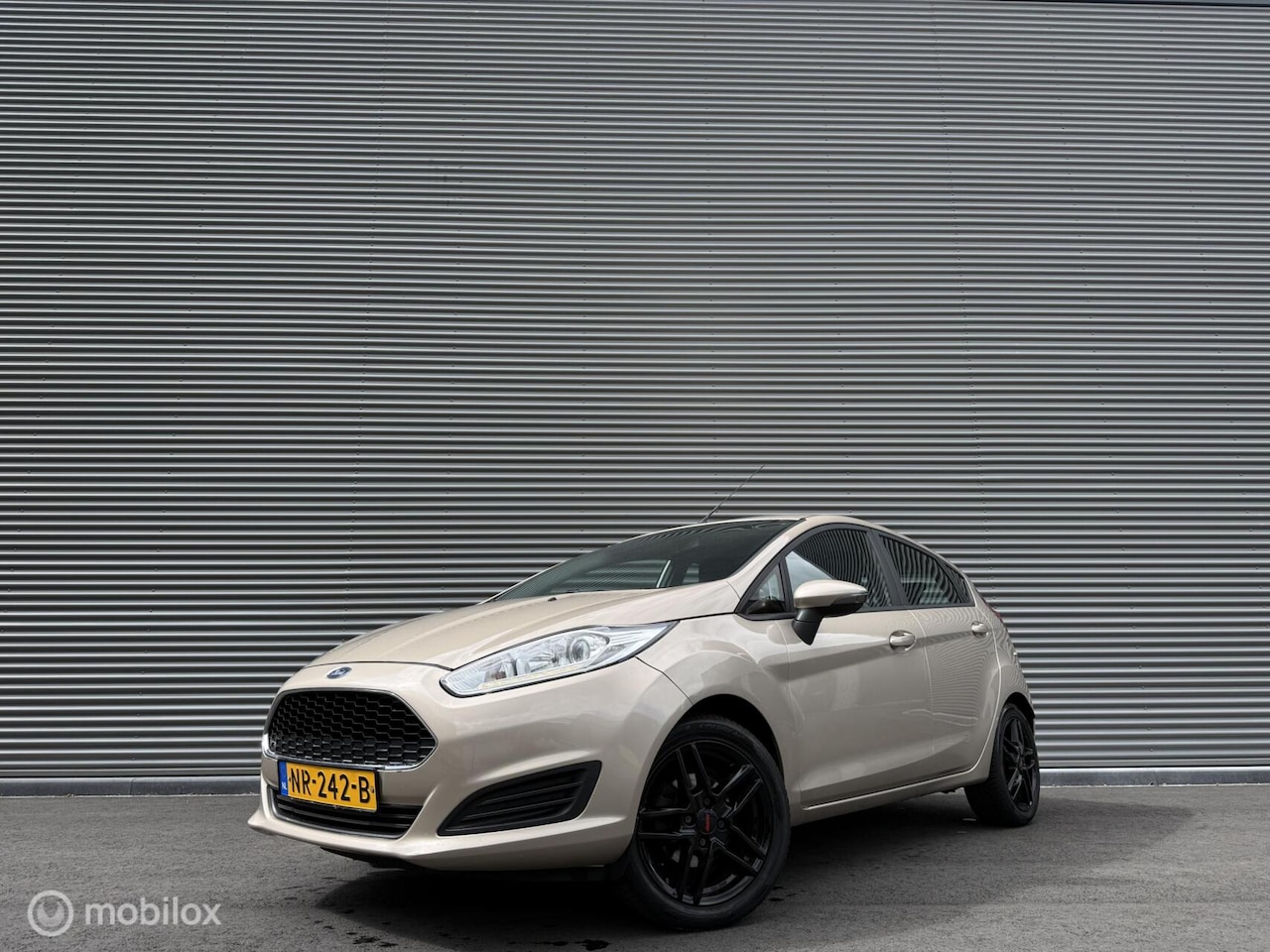 Ford Fiesta - 1.0 Style Essential | Airco | LED | Isofix | NL auto - AutoWereld.nl