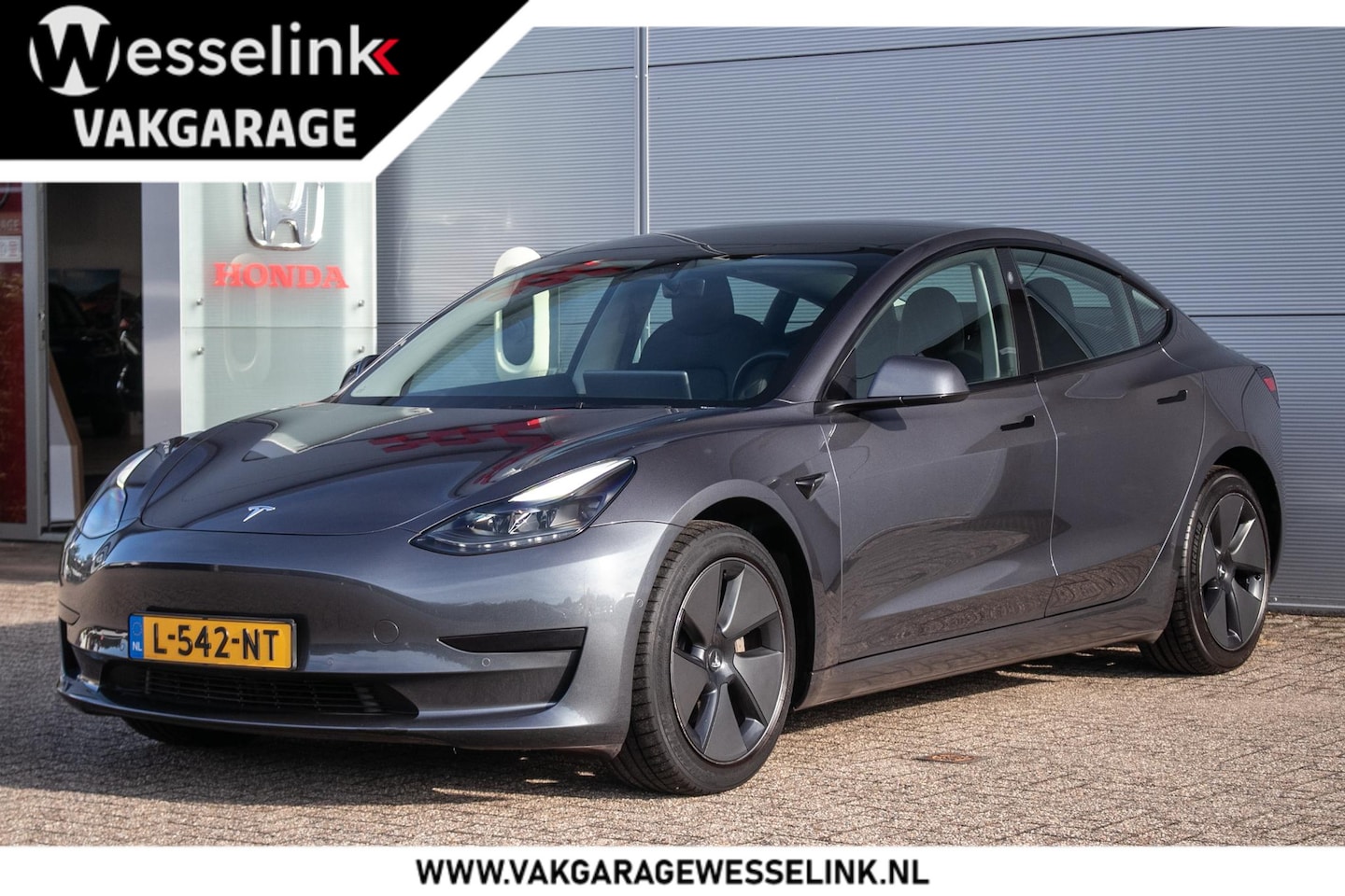 Tesla Model 3 - Standard RWD Plus 60 kWh - AutoWereld.nl
