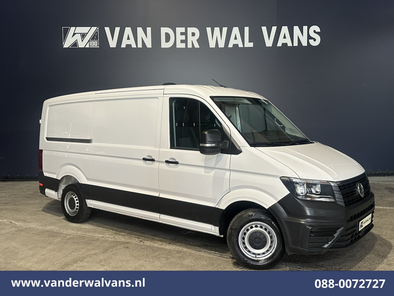 Volkswagen Crafter - 2.0 TDI 141pk L3H2 L2H1 Euro6 Airco | Camera | Apple Carplay | Android Auto Parkeersensore - AutoWereld.nl