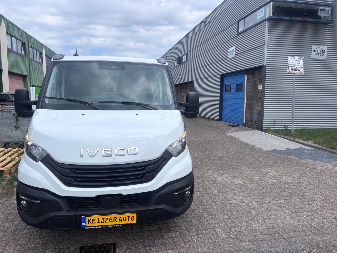 Iveco Daily - 35S14 D.C. Pick Up Open laadbak