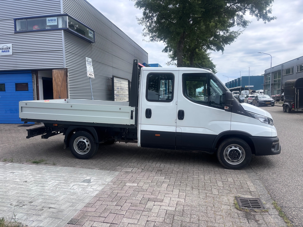 Iveco Daily - 35S14 D.C. Pick Up Open laadbak