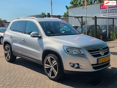 Volkswagen Tiguan - 2.0 TSI Comfort&Design 4Motion Automaat dealer onderhouden achteruit camera airco navigati