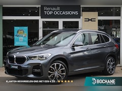 BMW X1 - sDrive20i High Executive Edition | Panoramadak | Head Up Display | Trekhaak