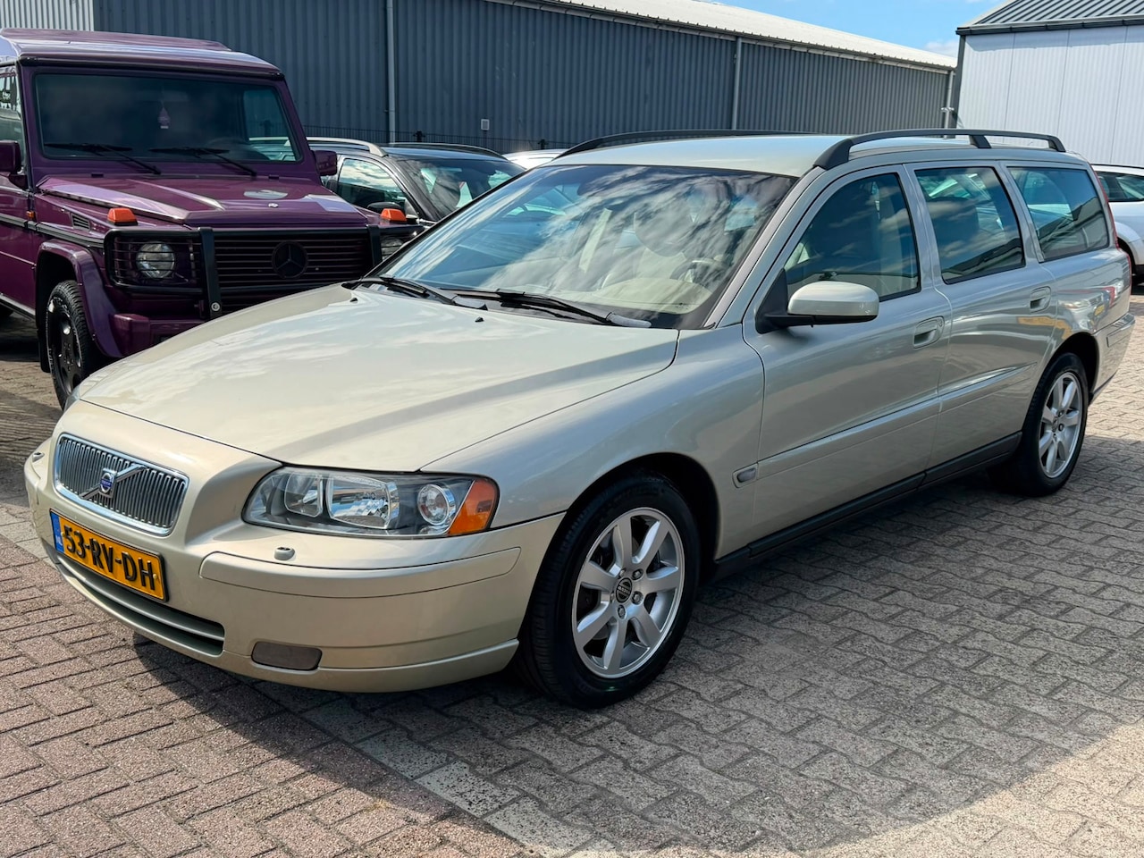 Volvo V70 - 2.4D Summum 2005 Automaat Nieuwe D-Riem APK 09-27 - AutoWereld.nl