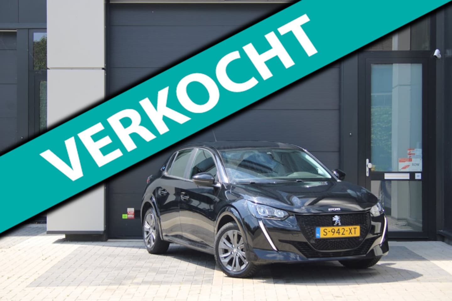 Peugeot e-208 - Active Pack - SOH 92% - Dealeronderhouden - APK 2027 - Carplay - Garantie - AutoWereld.nl