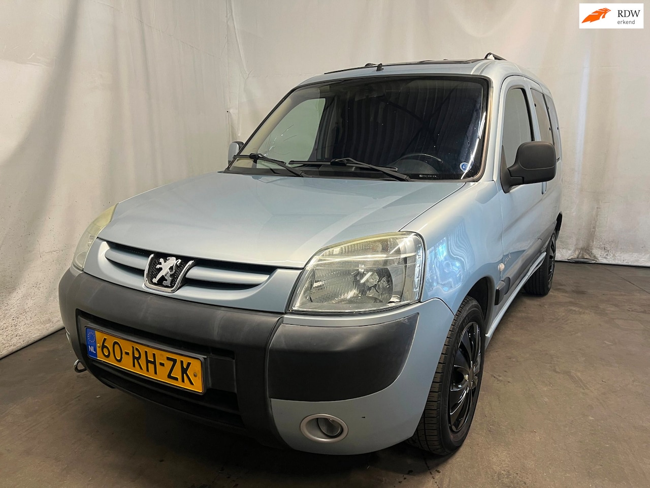 Peugeot Partner MPV - 1.6-16V Zenith 3 - Schade - AutoWereld.nl