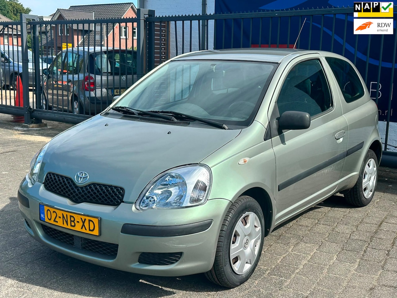 Toyota Yaris - 1.3 VVT-i Terra 1.3 VVT-i Terra / NIEUWE APK ! - AutoWereld.nl