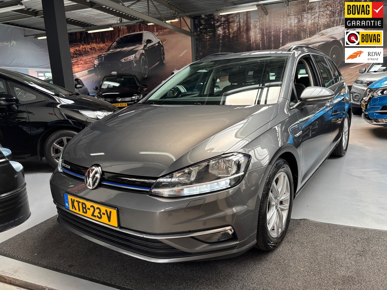Volkswagen Golf Variant - 1.5 TSI Comfortline Business / Camera / Carplay - AutoWereld.nl