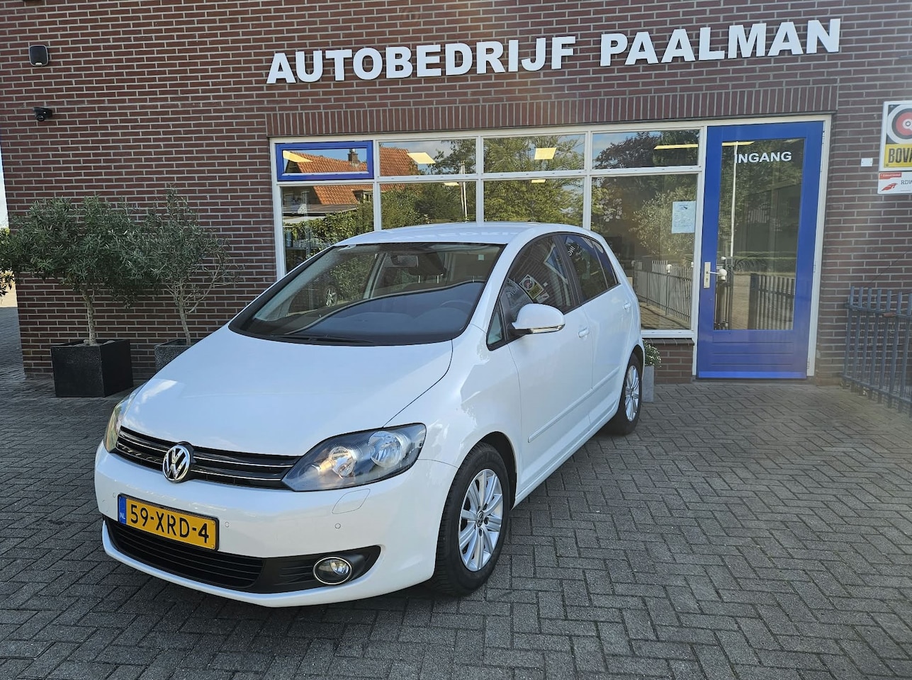 Volkswagen Golf Plus - 1.2 TSI Comfortline BlueMotion | parkeersensoren | trekhaak | reserveband - AutoWereld.nl