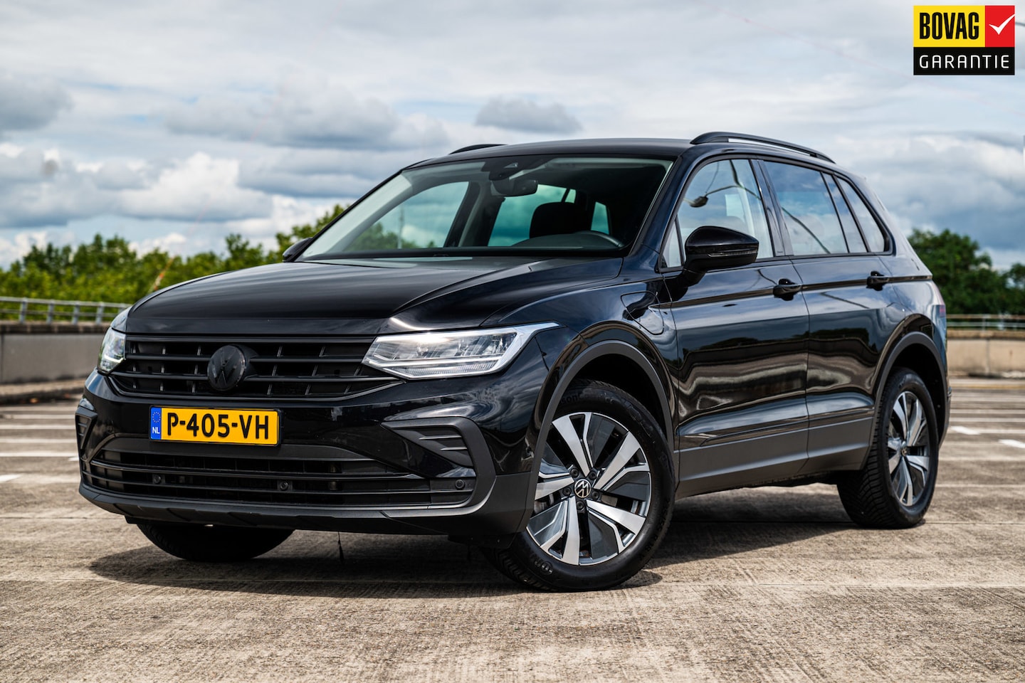 Volkswagen Tiguan - 1.4 TSI eHybrid | Airco/Clima | Cruise Control | Stoelverwarming | Achteruitrijcamera | - AutoWereld.nl