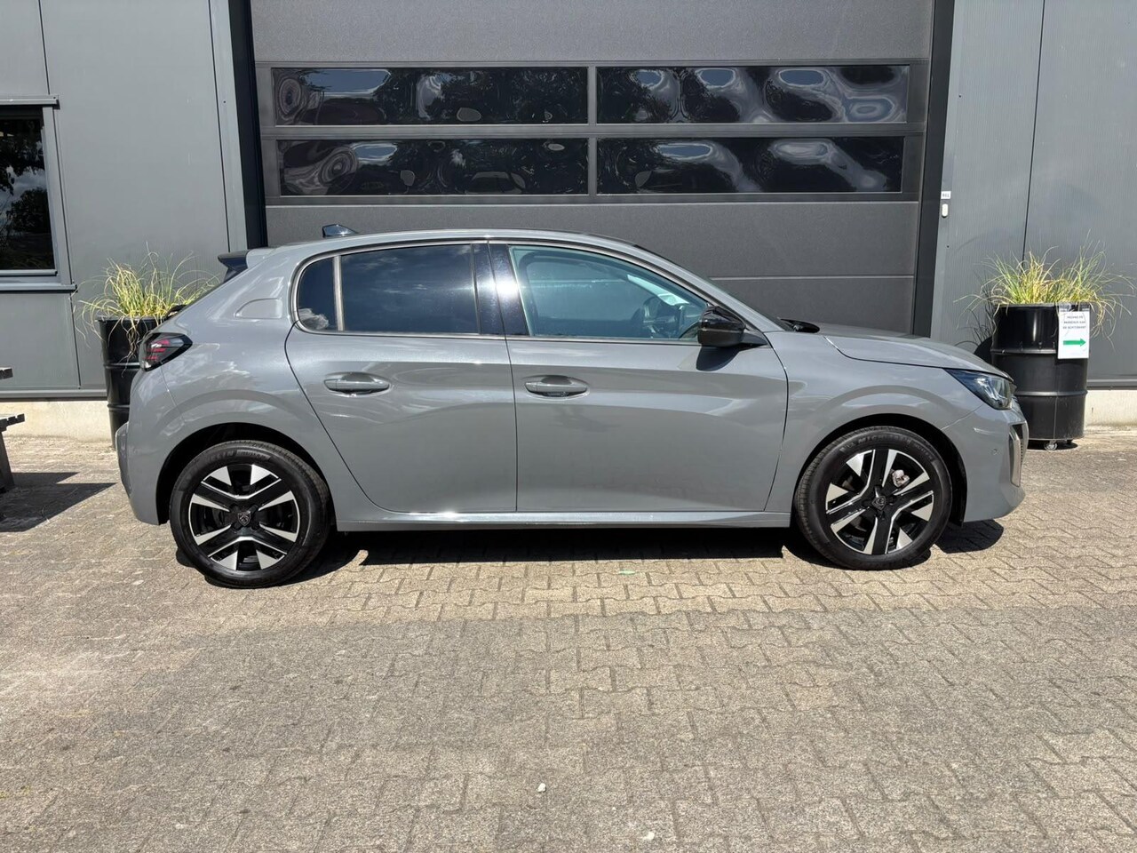Peugeot 208 - 1.2 100 PK Allure | AppleCarPlay/AndroidAuto | 360 Graden Camera | Adaptieve Cruise Contro