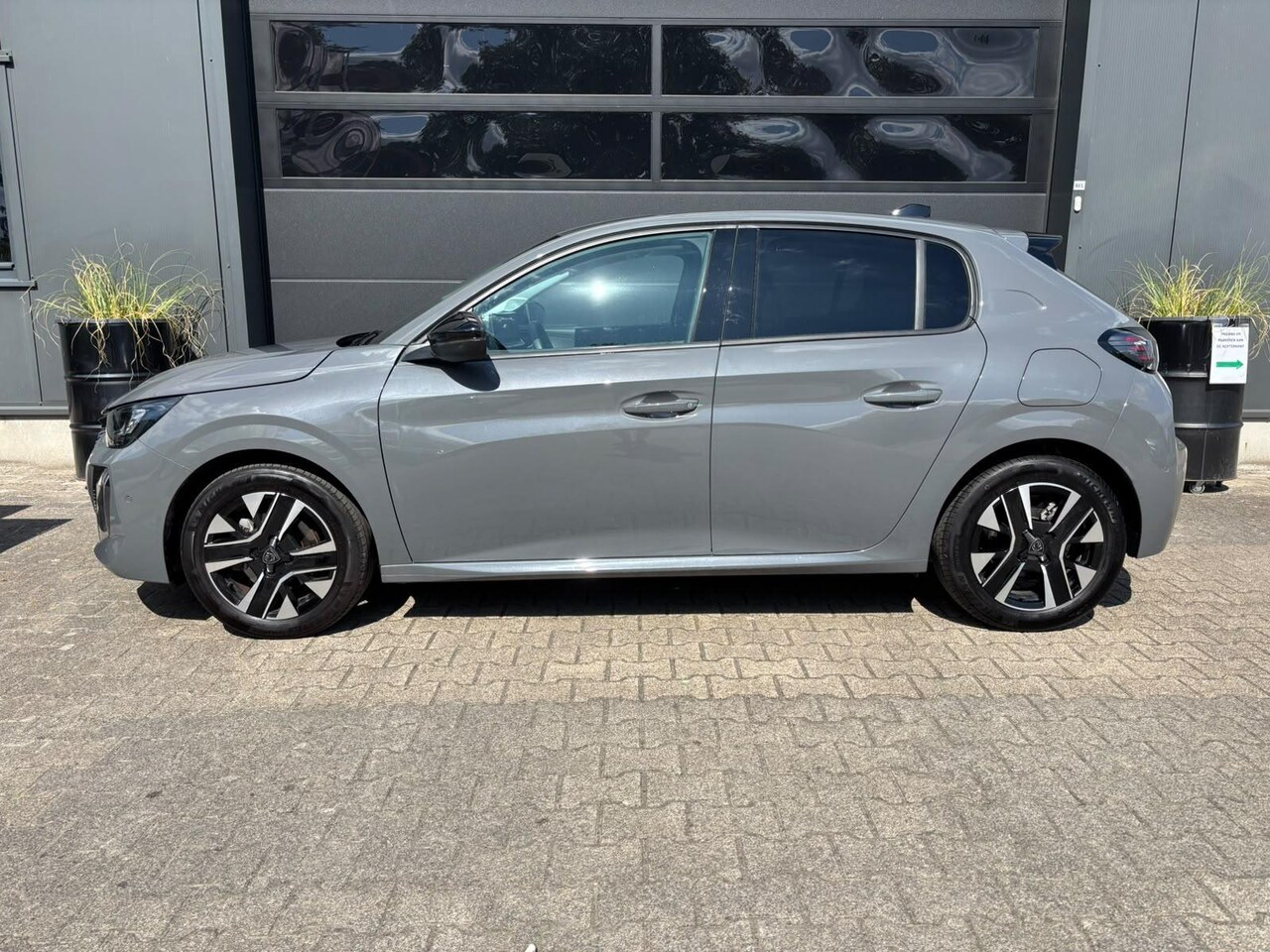 Peugeot 208 - 1.2 100 PK Allure | AppleCarPlay/AndroidAuto | 360 Graden Camera | Adaptieve Cruise Contro