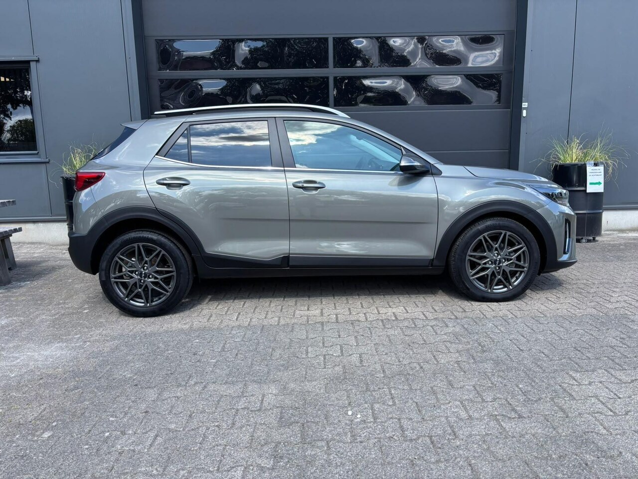 Kia Stonic - 1.0 T-GDi DynamicPlusLine | AppleCarPlay/AndroidAuto | Cruise Control En Stuurhulp | Achte