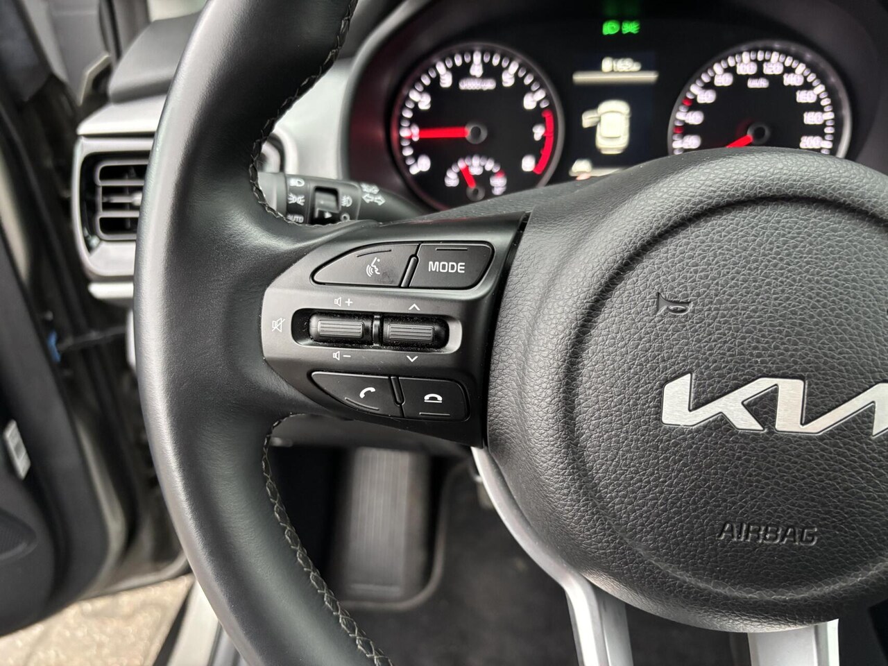 Kia Stonic - 1.0 T-GDi DynamicPlusLine | AppleCarPlay/AndroidAuto | Cruise Control En Stuurhulp | Achte