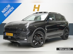 Lynk & Co 01 - 1.5 | Zwart optiek | 360 camera | Panoramadak | Navigatie | Memory | Apple CarPlay