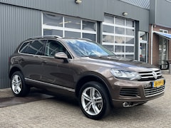 Volkswagen Touareg - 3.0 TSI Hybrid Highline Luchtvering Stoelkoeling verwarming Panorama dak Camera Trekhaak 3