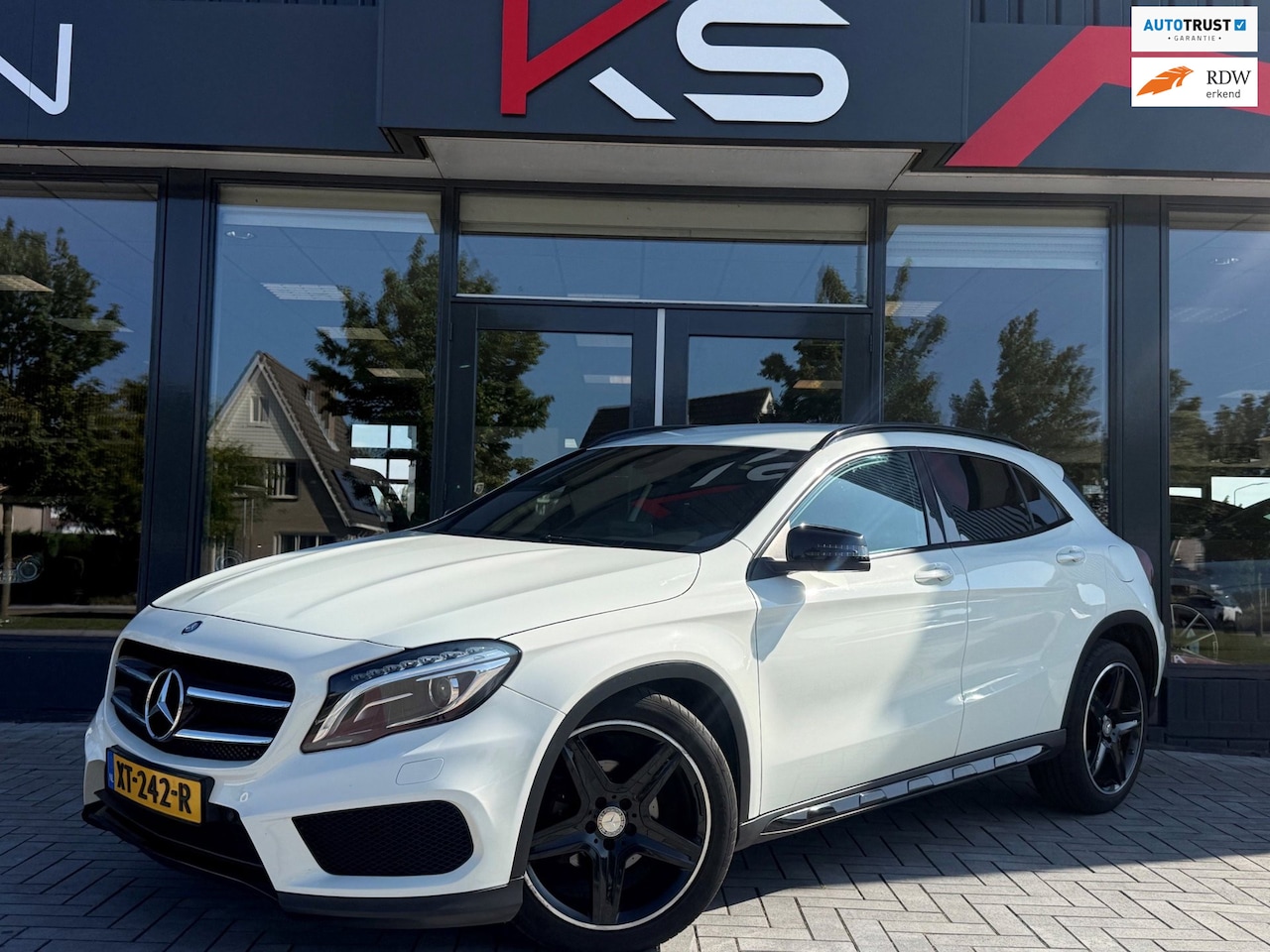 Mercedes-Benz GLA-Klasse - 180 AMG Night Edition Camera Navi - AutoWereld.nl