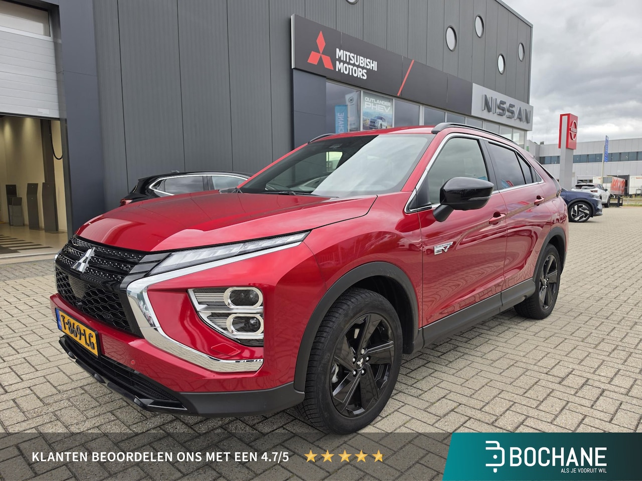 Mitsubishi Eclipse Cross - 2.4 PHEV Black Edition | Navigatie  | 360º Camera | Stoel en stuurverwarming | - AutoWereld.nl