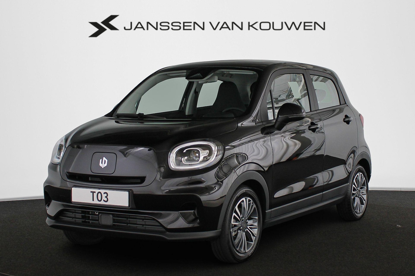 Leapmotor T03 - / Navi / Airco / Camera / OVERSTAP VOORDEEL - AutoWereld.nl