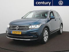 Volkswagen Tiguan - 1.5 TSI Elegance Automaat - IQ light - Park Assist- Navigatie - Camera - ACC - Side Assist