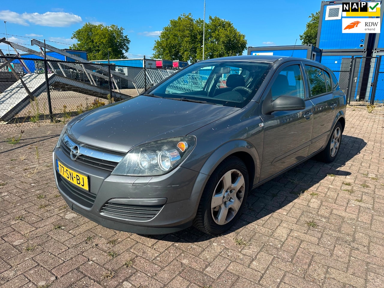 Opel Astra - 1.4 Edition Airco - AutoWereld.nl
