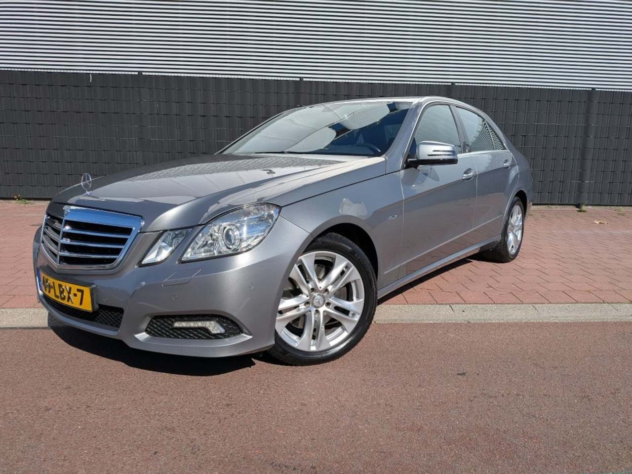 Mercedes-Benz E-klasse - 250 CGI Business Class Avantgarde 1 eigenaar dealeronderhouden - AutoWereld.nl