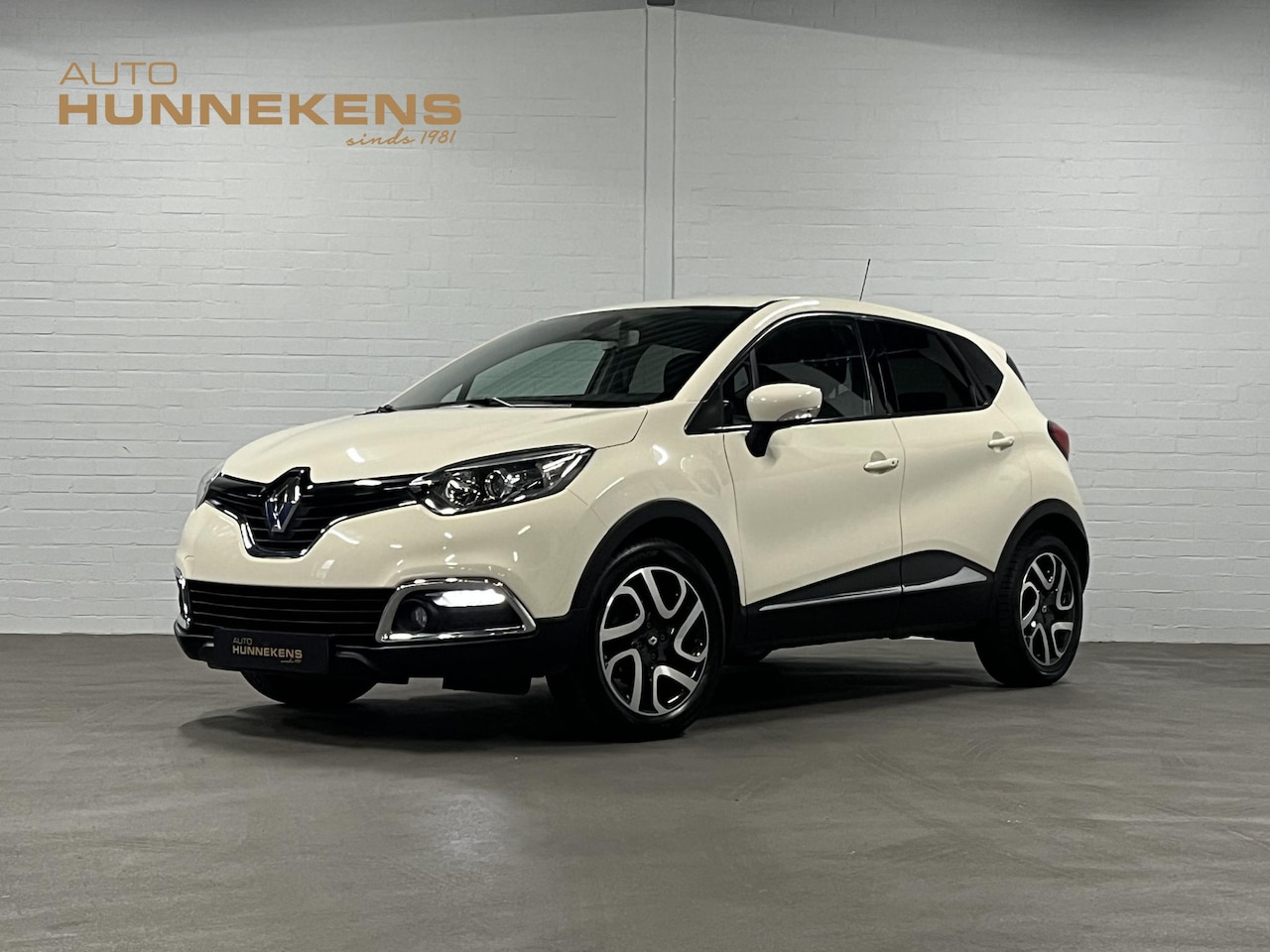 Renault Captur - 0.9 TCe Dynamique *Trekhaak* | Cruise control | Airco | Climate control | Keyless entry | - AutoWereld.nl